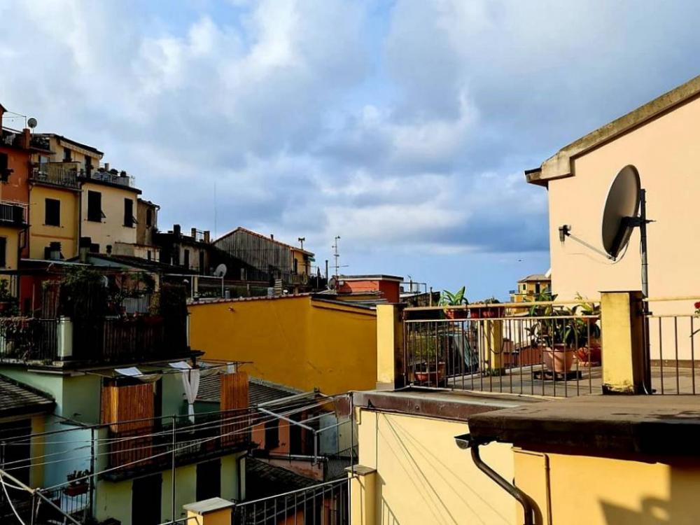 Appartamento trilocale in vendita a Riomaggiore - Appartamento trilocale in vendita a Riomaggiore
