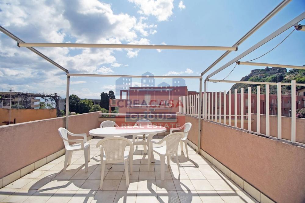 Appartamento quadrilocale in vendita a Sant'Alessio Siculo - Appartamento quadrilocale in vendita a Sant'Alessio Siculo