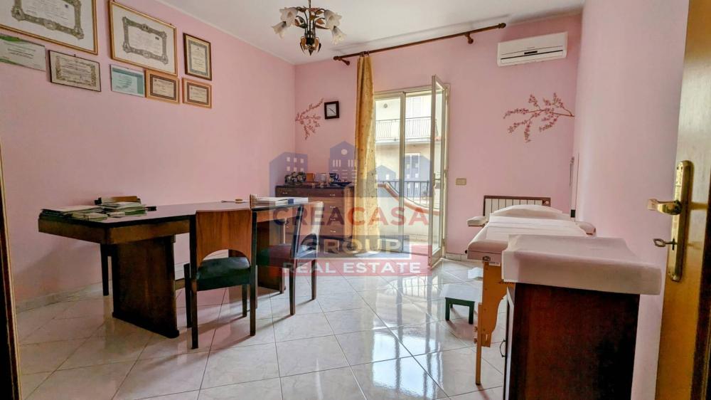 Appartamento plurilocale in vendita a Castiglione di Sicilia - Appartamento plurilocale in vendita a Castiglione di Sicilia