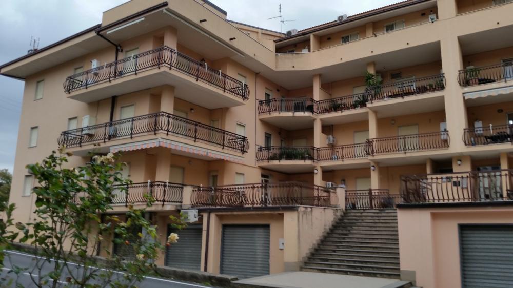 Appartamento plurilocale in vendita a cassano-all-ionio - Appartamento plurilocale in vendita a cassano-all-ionio