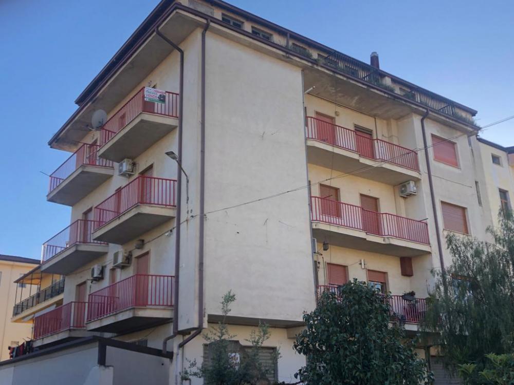 Appartamento plurilocale in vendita a Corigliano scalo - Appartamento plurilocale in vendita a Corigliano scalo
