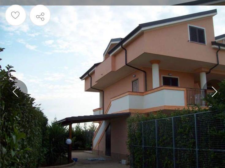 Villa indipendente plurilocale in vendita a Villapiana scalo - Villa indipendente plurilocale in vendita a Villapiana scalo