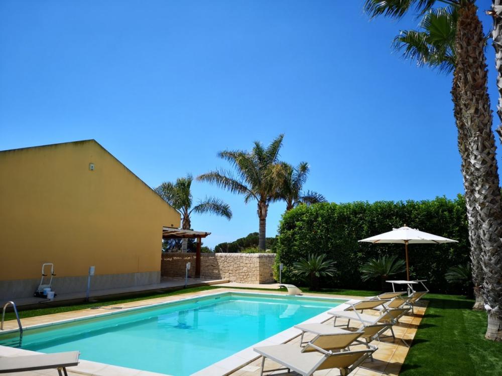 casa indipendente in vendita a Scicli in zona Donnalucata