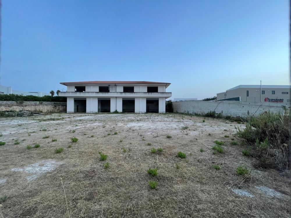 Stabile intero monolocale in vendita a modica - Stabile intero monolocale in vendita a modica