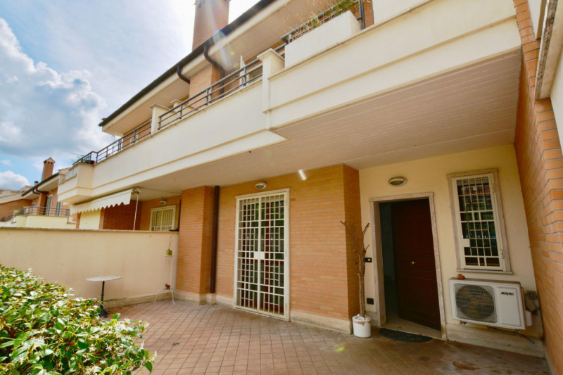 Villa quadrilocale in vendita a roma - Villa quadrilocale in vendita a roma