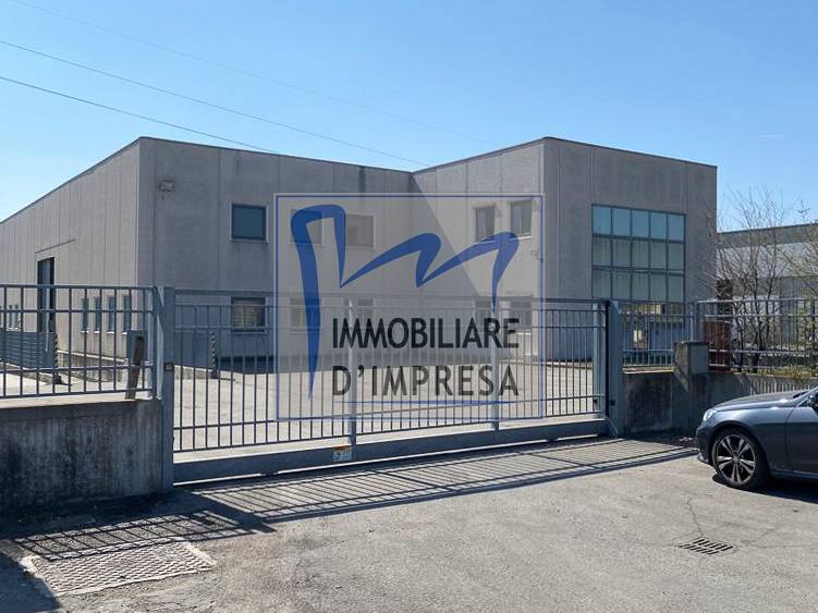 capannone industriale in vendita a Fontevivo