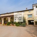 Appartamento quadrilocale in vendita a Parma