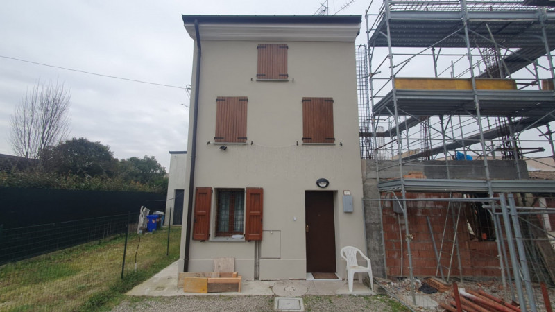 Casa quadrilocale in vendita a novi-di-modena - Casa quadrilocale in vendita a novi-di-modena