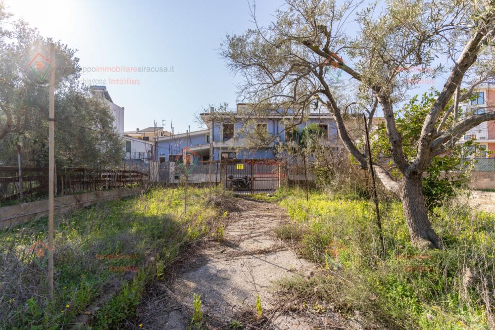 Terreno residenziale plurilocale in vendita a siracusa - Terreno residenziale plurilocale in vendita a siracusa