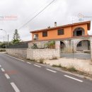 Villa indipendente trilocale in vendita a Fontane bianche