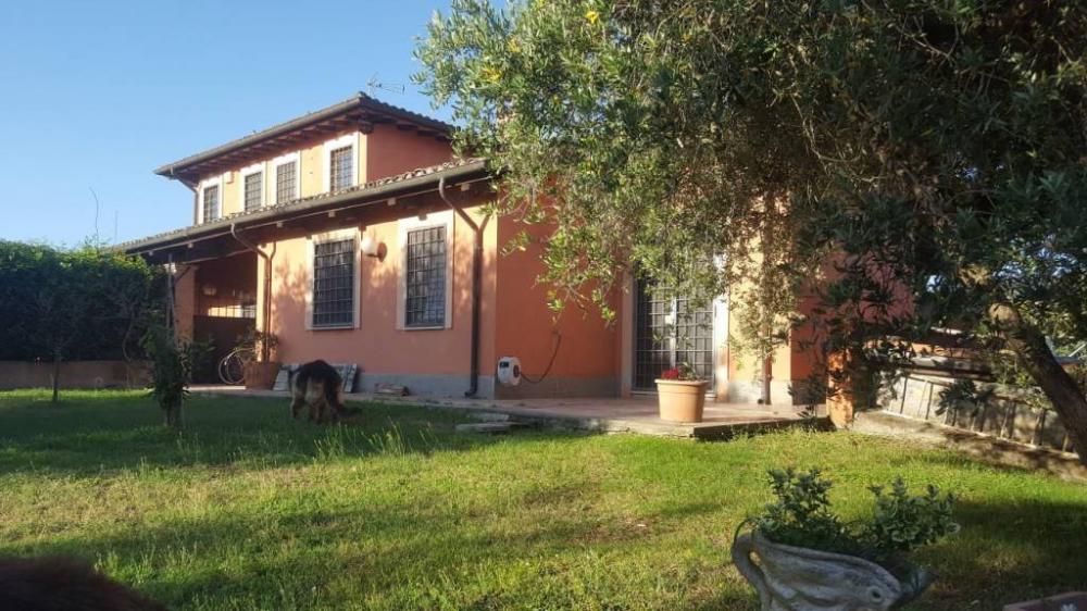 533aa73d4f2184501902e64cdc28a3c6 - Villa plurilocale in vendita a Formello