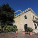 Villa indipendente plurilocale in vendita a castel-gandolfo