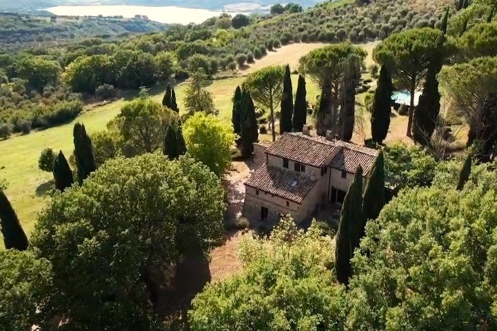 Rustico / casale plurilocale in vendita a Civitella del lago - Rustico / casale plurilocale in vendita a Civitella del lago