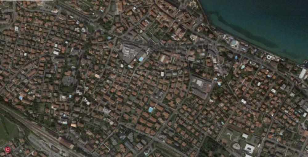 Appartamento quadrilocale in vendita a Desenzano del Garda - Appartamento quadrilocale in vendita a Desenzano del Garda