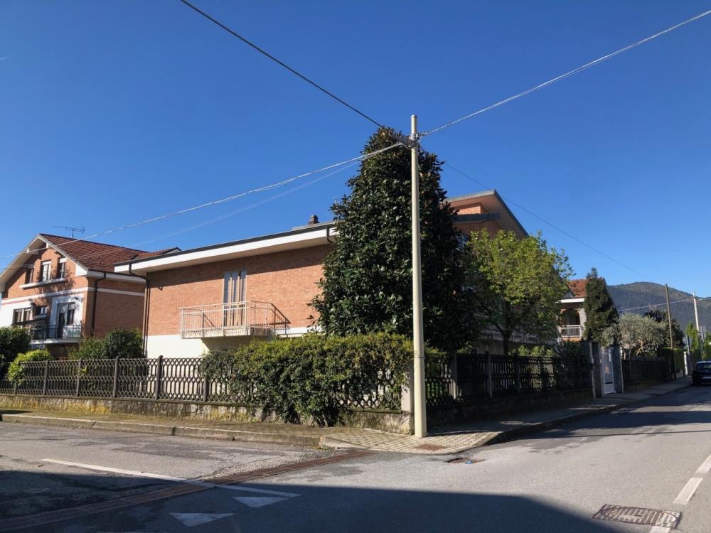 villa indipendente in vendita a Bruino