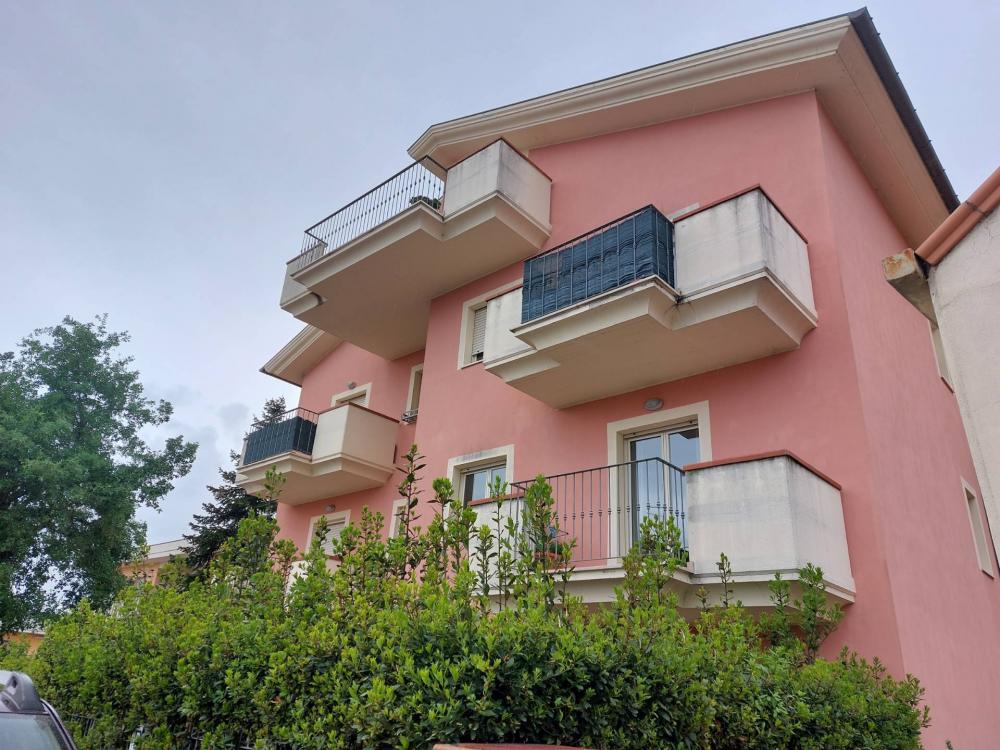Appartamento trilocale in vendita a Mosciano Sant'Angelo - Appartamento trilocale in vendita a Mosciano Sant'Angelo