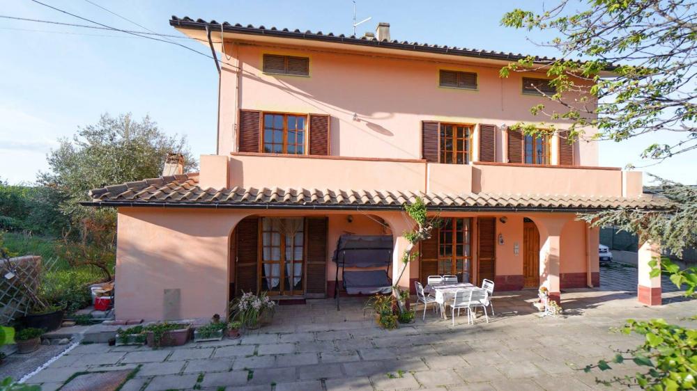 Villa trilocale in vendita a Mosciano Sant'Angelo - Villa trilocale in vendita a Mosciano Sant'Angelo