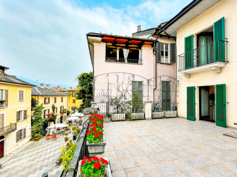 casa in vendita a Orta San Giulio