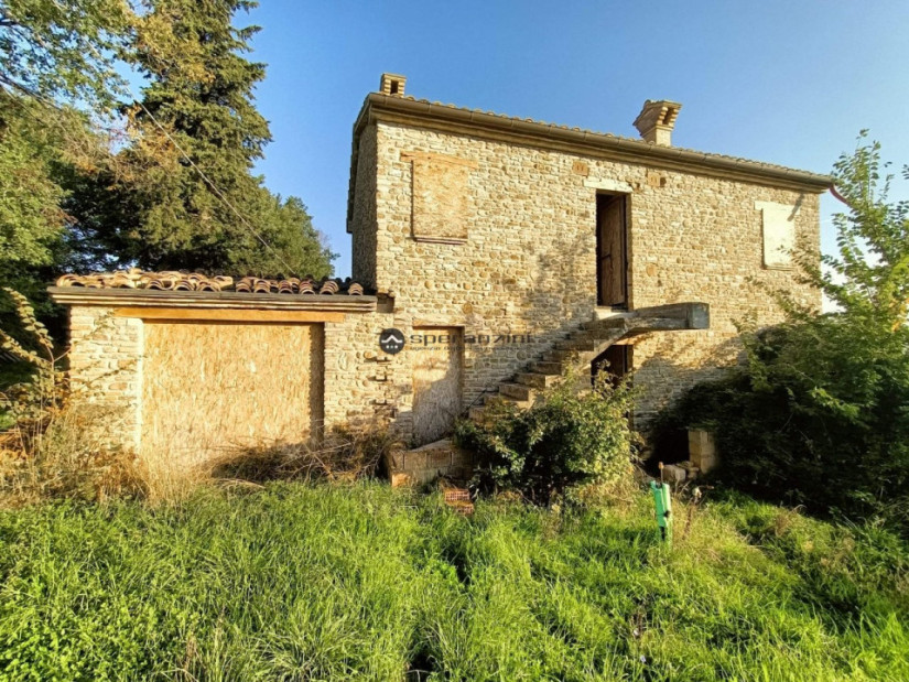 casa - Rustico / casale quadrilocale in vendita a Sant'ippolito