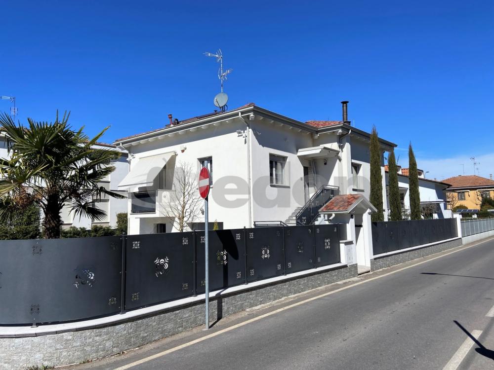 Villa indipendente plurilocale in vendita a castelfranco-emilia - Villa indipendente plurilocale in vendita a castelfranco-emilia
