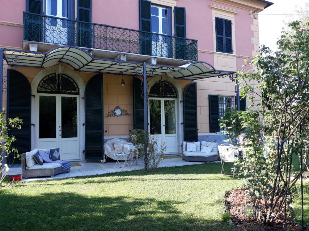 Villa indipendente plurilocale in vendita a sarzana - Villa indipendente plurilocale in vendita a sarzana