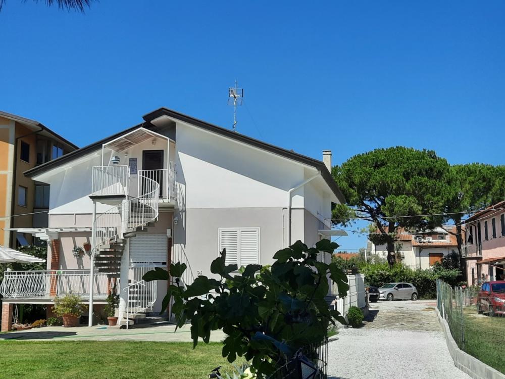 villa indipendente in vendita a Sarzana