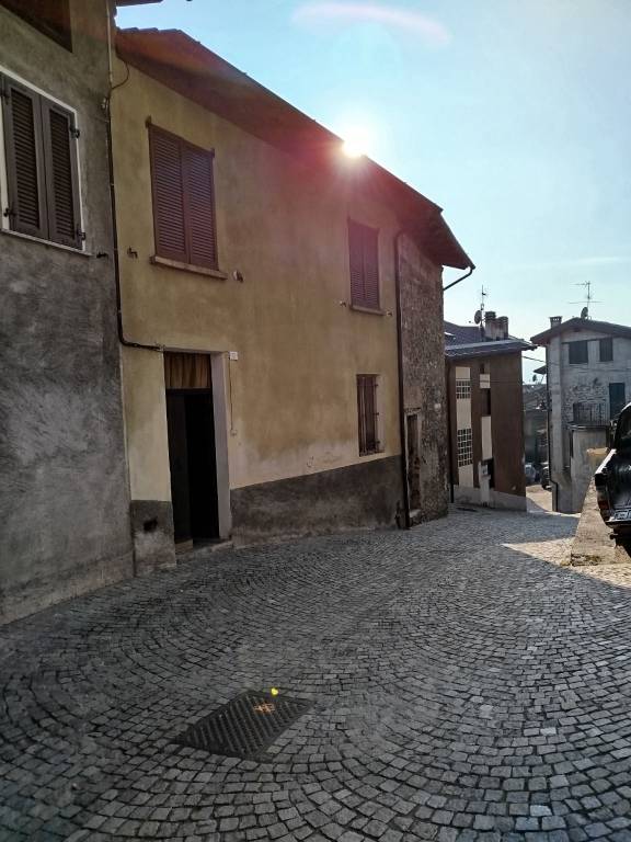 4d293614a33b06cecffab93372dd20c4 - Rustico / casale quadrilocale in vendita a Buglio in Monte