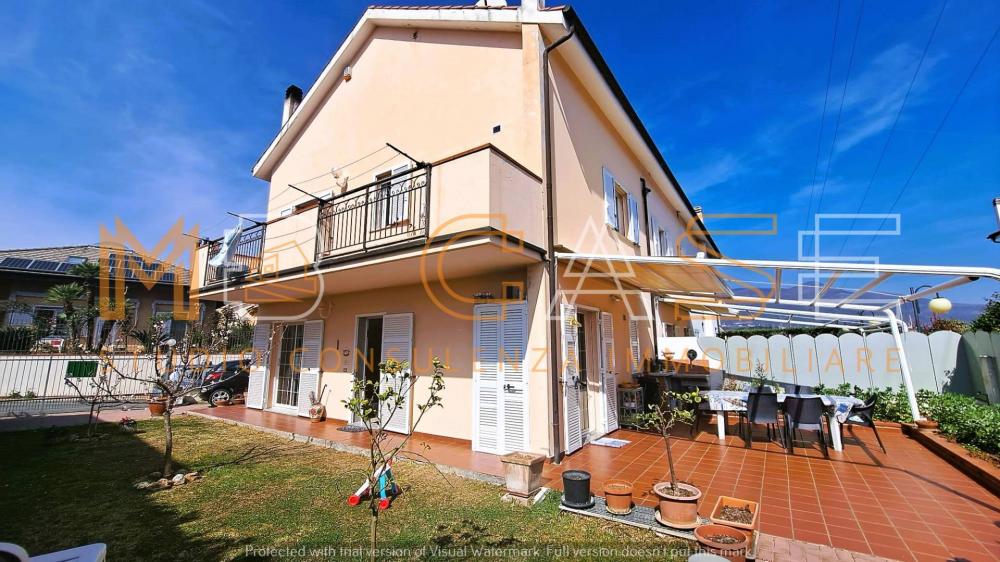 Villa indipendente plurilocale in vendita a Albenga - Villa indipendente plurilocale in vendita a Albenga
