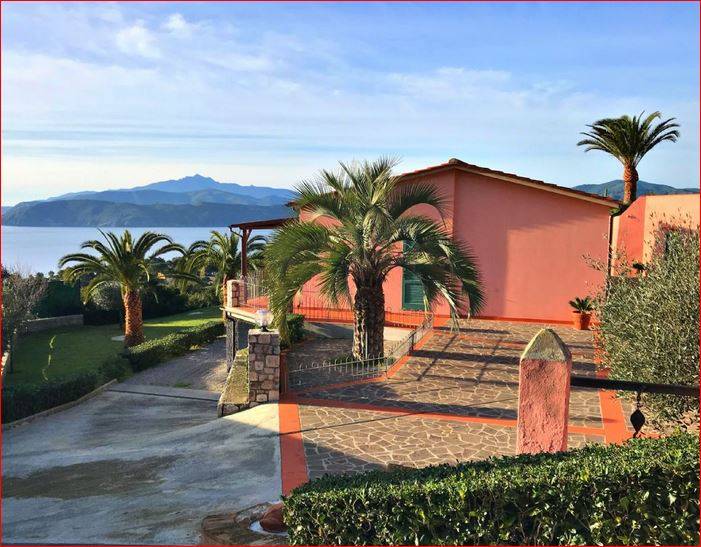 casa indipendente in vendita a Capoliveri