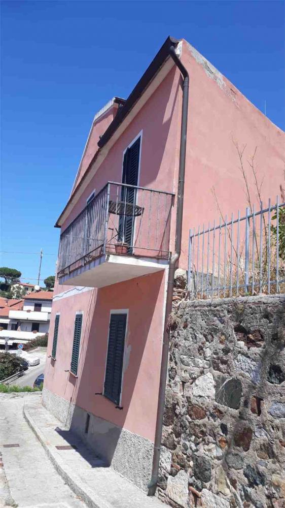 Villa indipendente plurilocale in vendita a Porto Azzurro - Villa indipendente plurilocale in vendita a Porto Azzurro