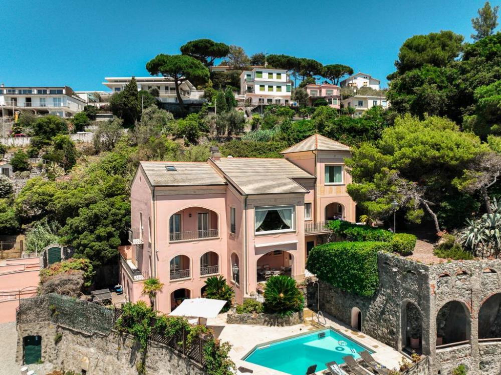 villa in vendita a Albissola Marina
