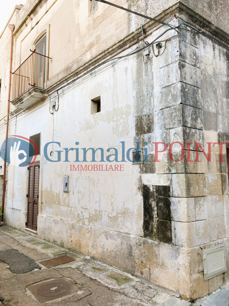 Stabile intero in vendita a scorrano - Stabile intero in vendita a scorrano