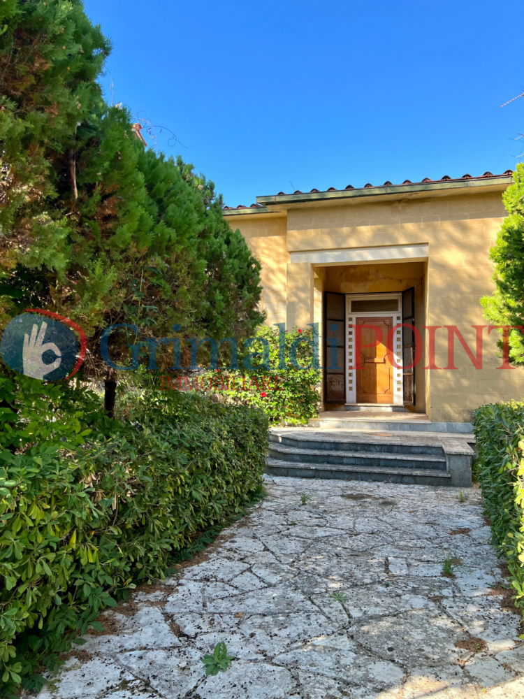 villa indipendente in vendita a Trepuzzi