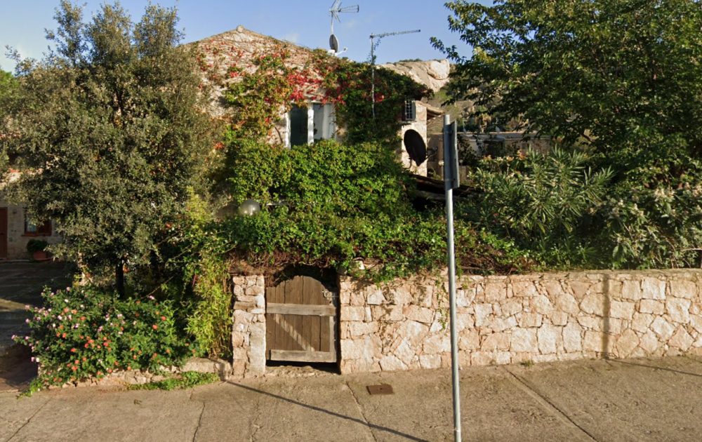 Bifamiliare plurilocale in vendita a Baja sardinia - Bifamiliare plurilocale in vendita a Baja sardinia