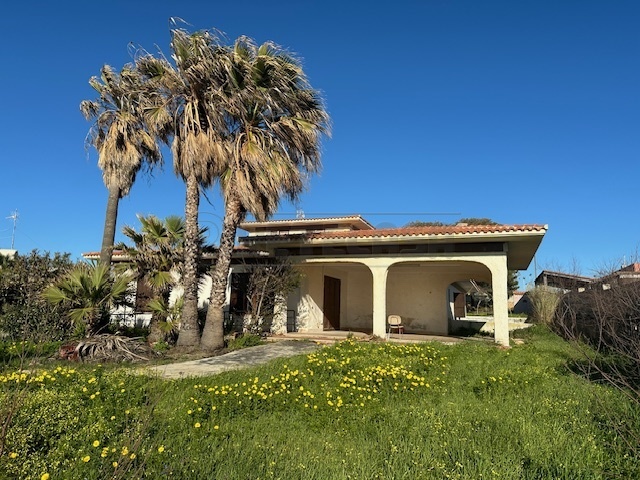 Villa indipendente plurilocale in vendita a mazara-del-vallo - Villa indipendente plurilocale in vendita a mazara-del-vallo