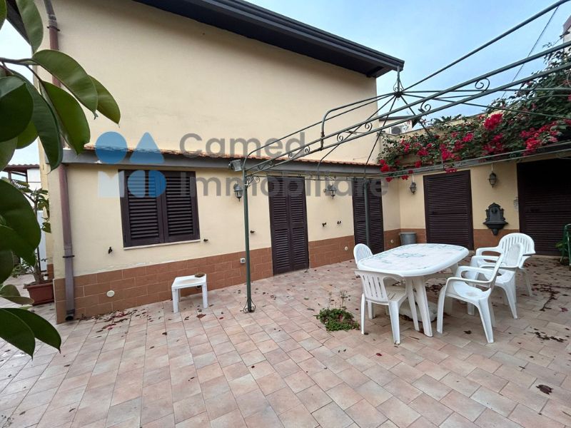 villa in vendita a Giugliano in Campania