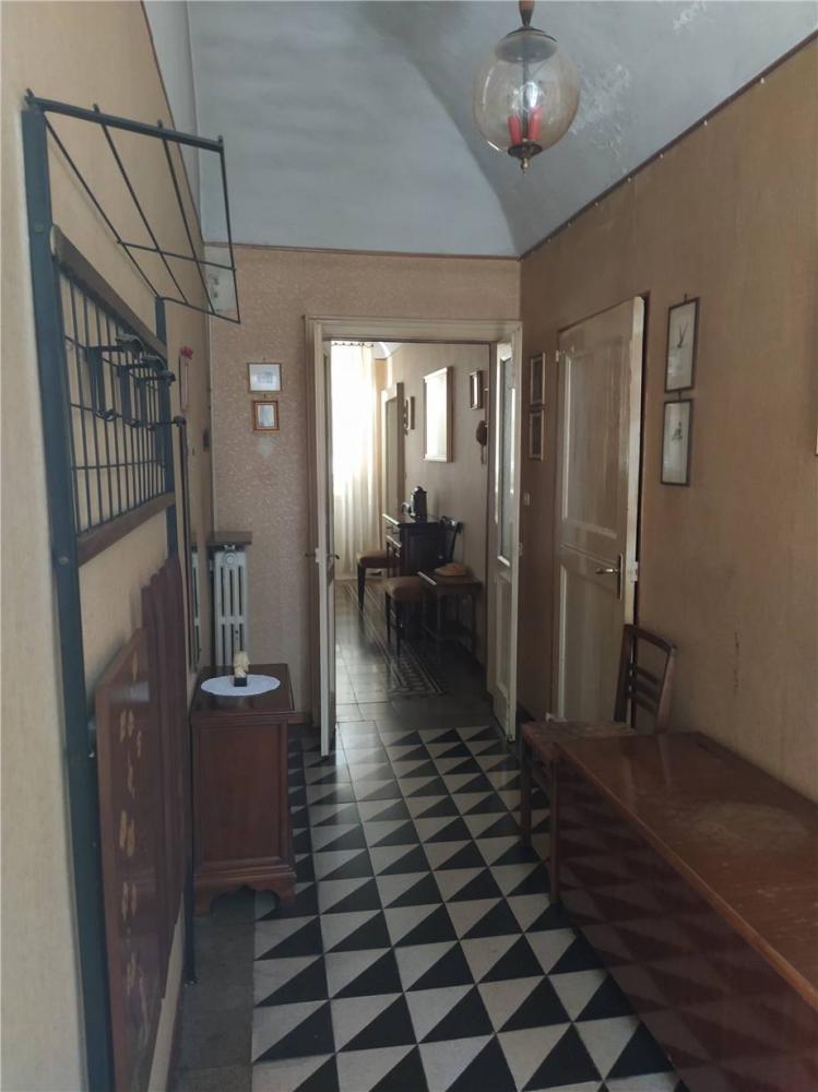 Appartamento quadrilocale in vendita a Casale Monferrato - Appartamento quadrilocale in vendita a Casale Monferrato