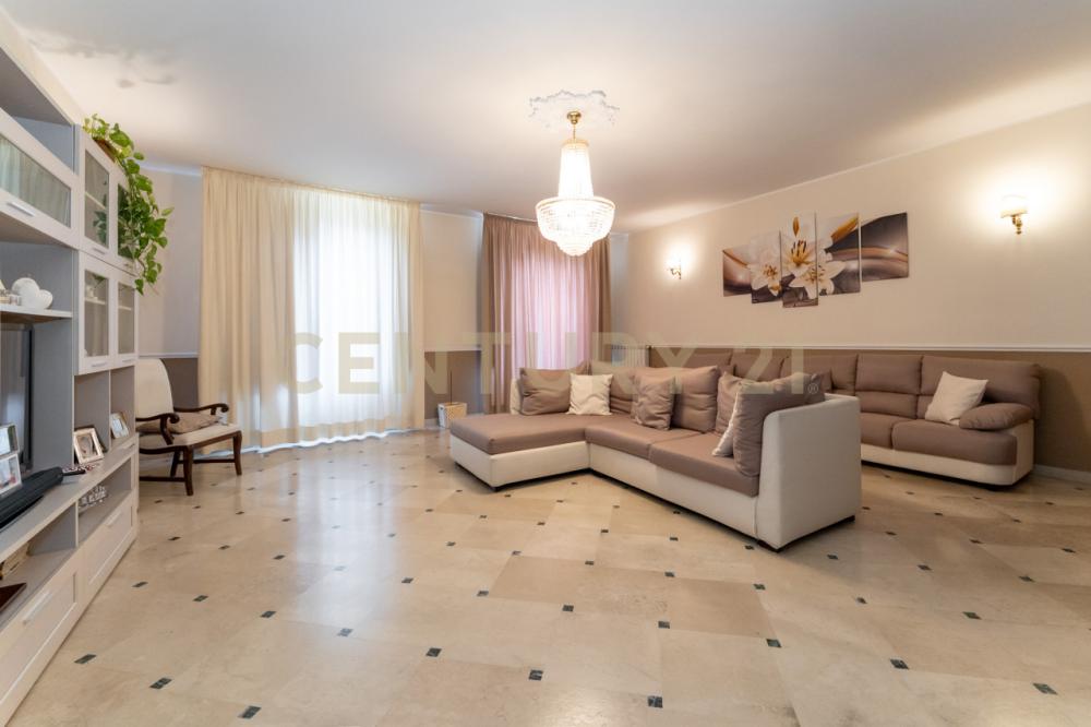 appartamento in vendita a Catania in zona Centro Storico