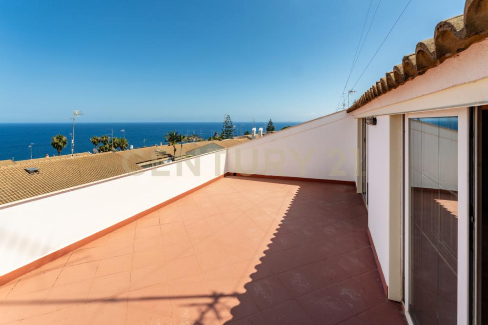 casa indipendente in vendita ad Aci Catena in zona Vampolieri