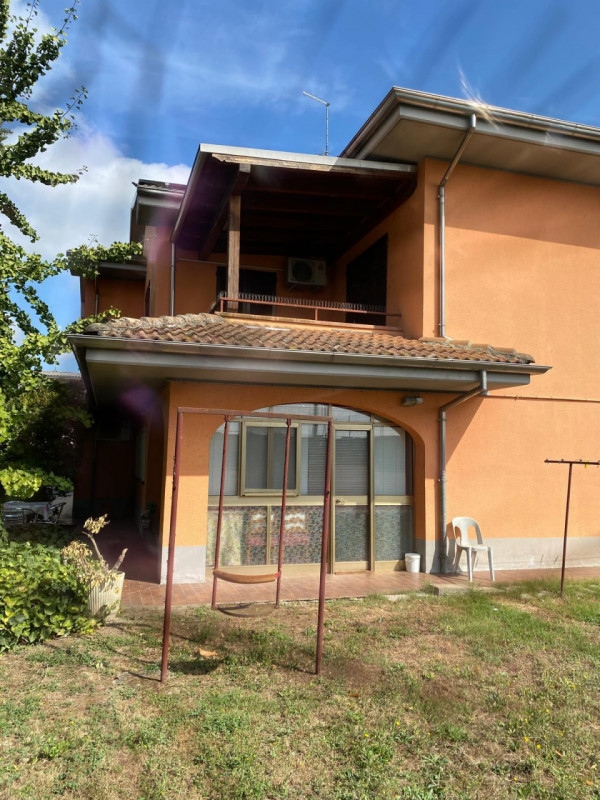 Villa plurilocale in vendita a sissa-trecasali - Villa plurilocale in vendita a sissa-trecasali