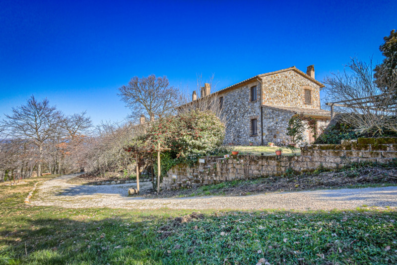 rustico / casale in vendita a Castel Viscardo