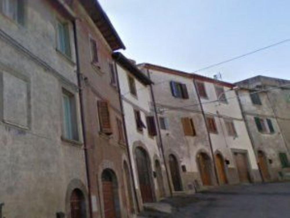 Appartamento plurilocale in vendita a Castel del Piano - Appartamento plurilocale in vendita a Castel del Piano