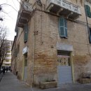 Negozio bilocale in vendita a Castelferretti