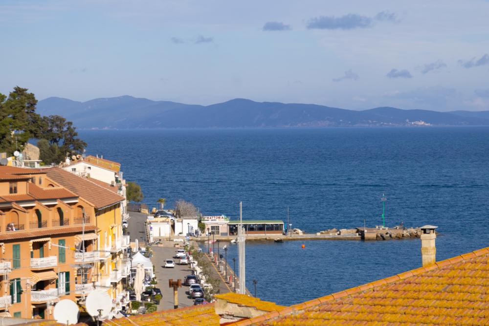 Appartamento plurilocale in vendita a Porto santo stefano - Appartamento plurilocale in vendita a Porto santo stefano