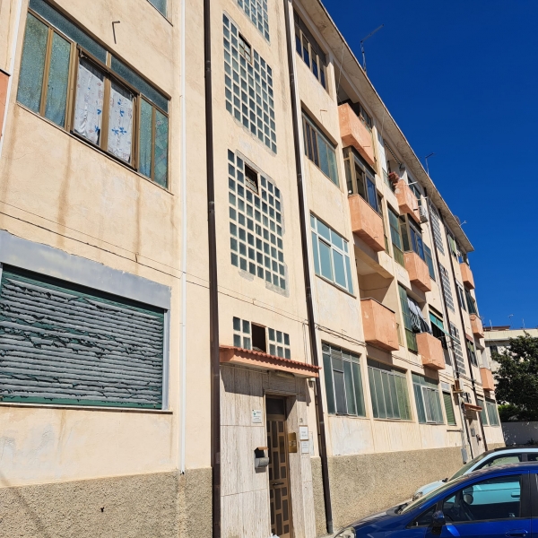 Appartamento trilocale in vendita a Reggio di Calabria - Appartamento trilocale in vendita a Reggio di Calabria