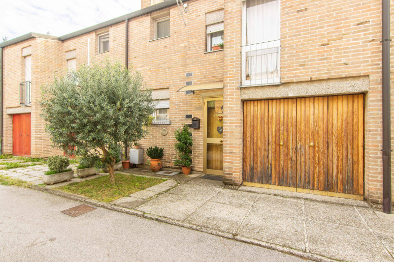Villaschiera quadrilocale in vendita a padova - Villaschiera quadrilocale in vendita a padova