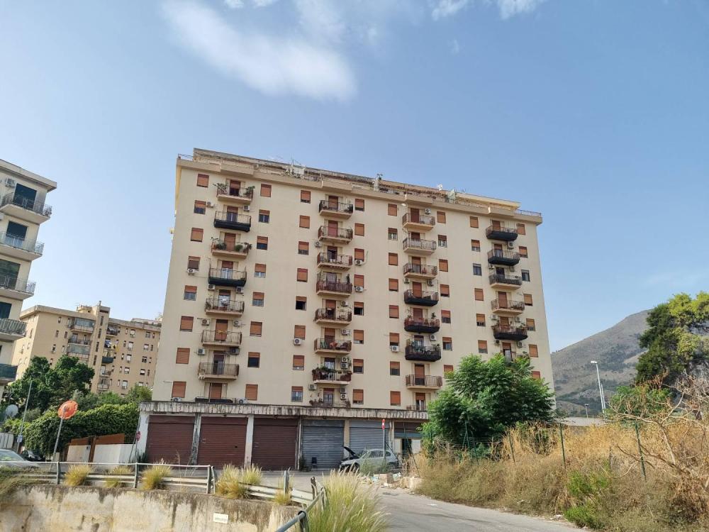 Appartamento quadrilocale in vendita a palermo - Appartamento quadrilocale in vendita a palermo