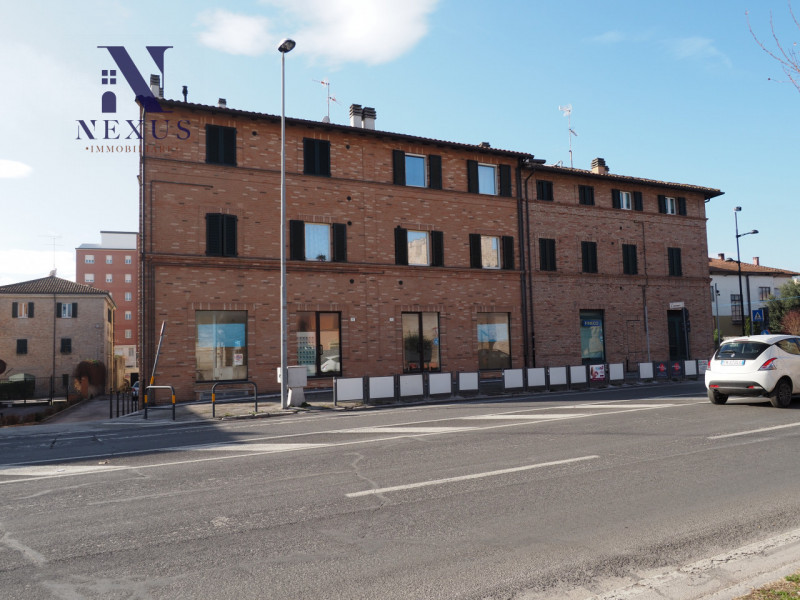 Negozio in vendita a fano - Negozio in vendita a fano