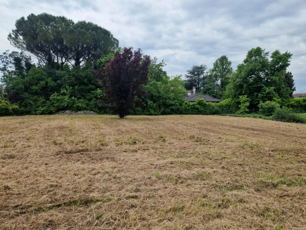 terreno residenziale in vendita a Pradamano