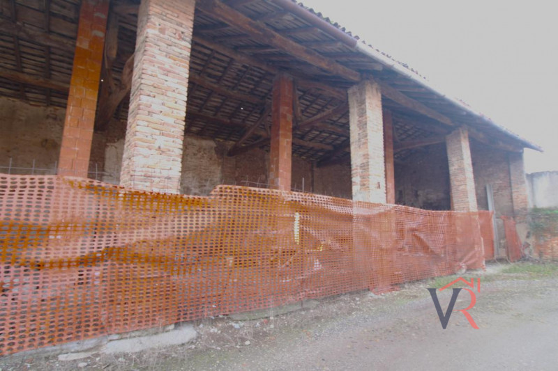Rustico / casale in vendita a dello - Rustico / casale in vendita a dello